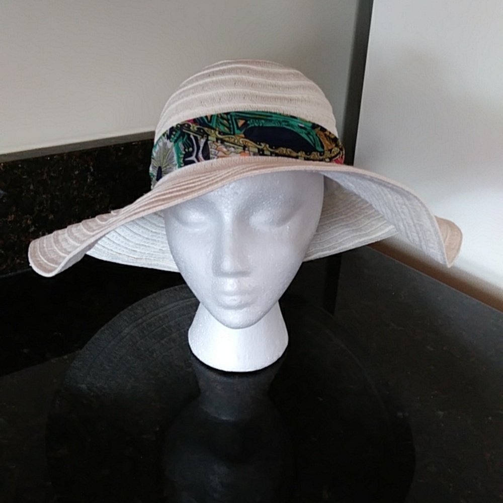 NEW Jaclyn Smith Face Saver Floppy Sun Hat / Scarf Attached UPF 50